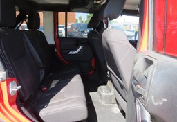 2015 Jeep Wrangler Unlimited - Image 28