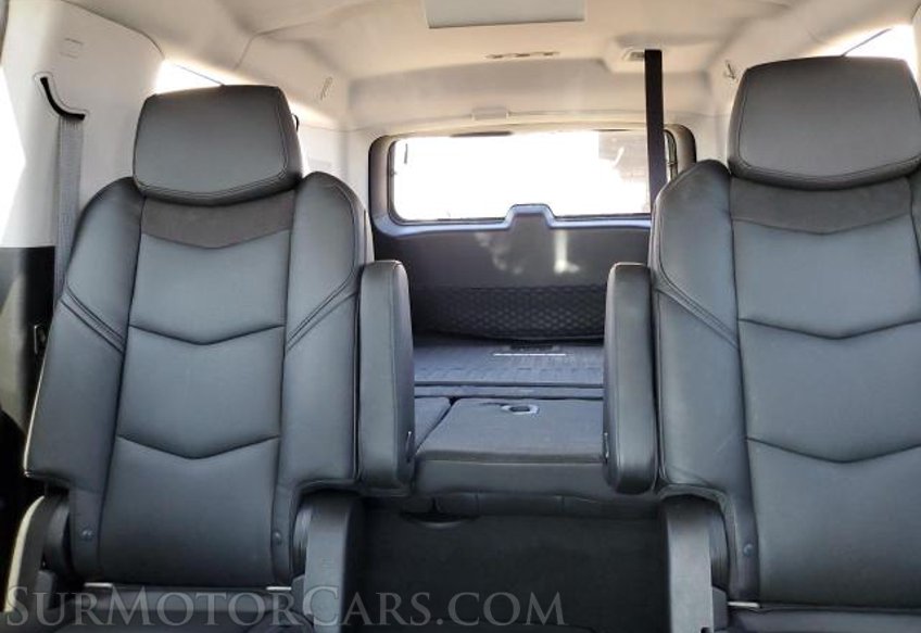 2018 Cadillac Escalade ESV - Image 5