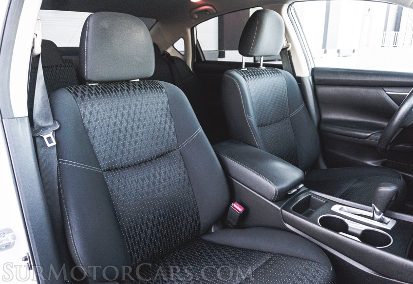 2017 Nissan Altima - Image 39