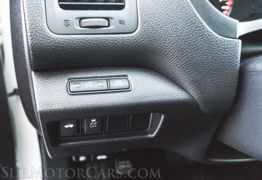 2017 Nissan Altima - Image 22