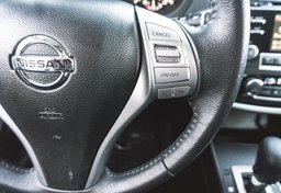 2017 Nissan Altima - Image 35