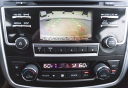 2017 Nissan Altima - Image 36