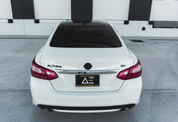 2017 Nissan Altima - Image 17
