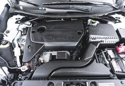 2017 Nissan Altima - Image 44