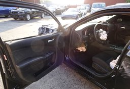 2019 Dodge Charger - Image 20