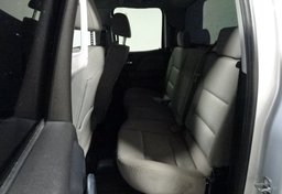 2018 Chevrolet Silverado 1500 - Image 29