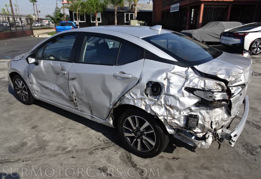 2020 Nissan Versa - Image 11