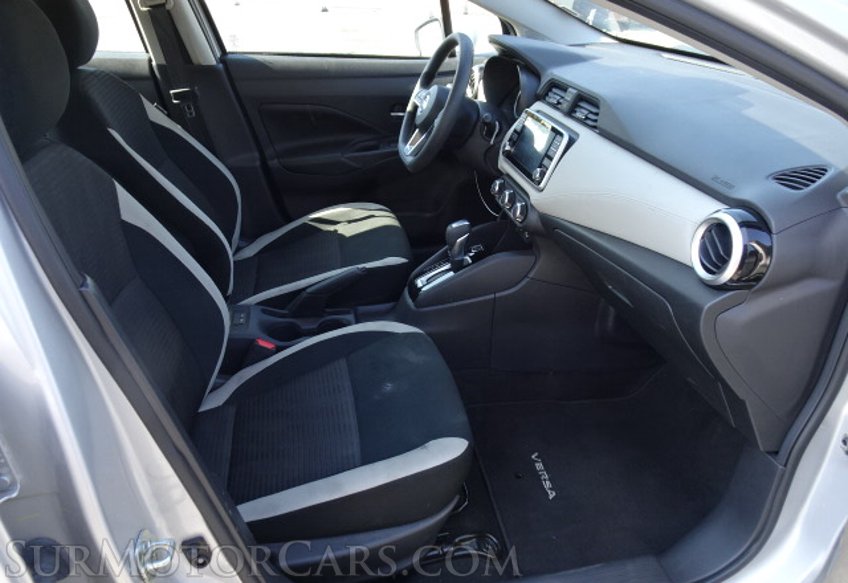 2020 Nissan Versa - Image 21