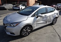 2020 Nissan Versa - Image 2
