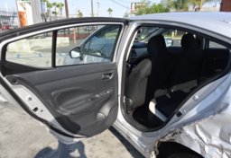 2020 Nissan Versa - Image 22