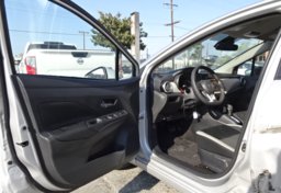 2020 Nissan Versa - Image 16