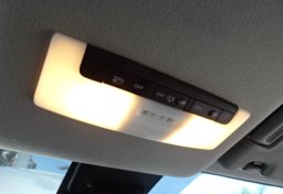 2020 Nissan Versa - Image 36