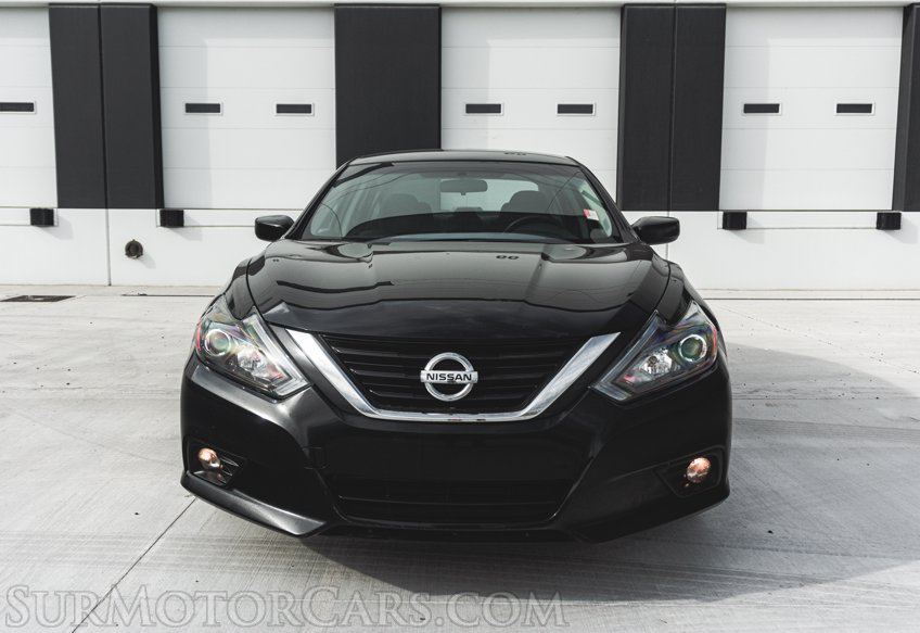 2017 Nissan Altima - Image 3