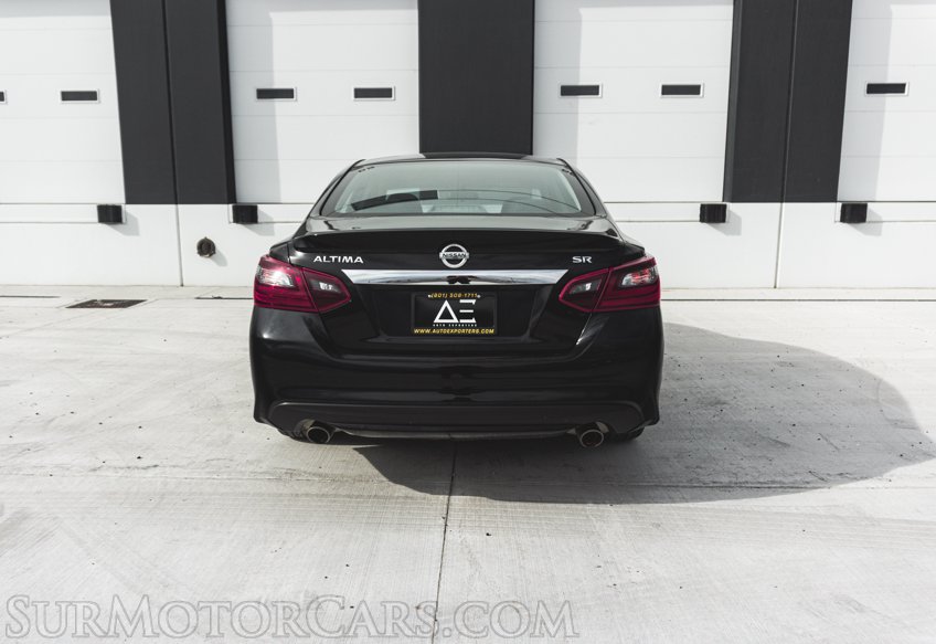 2017 Nissan Altima - Image 18