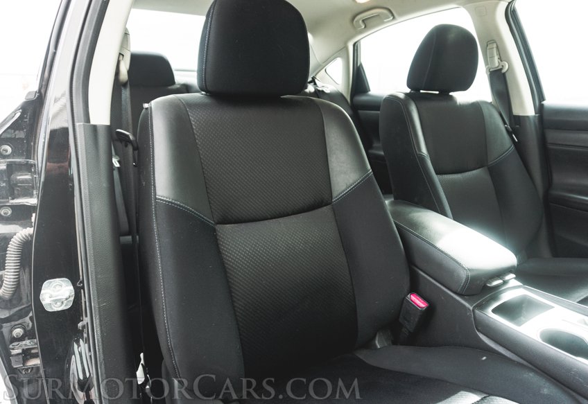 2017 Nissan Altima - Image 37