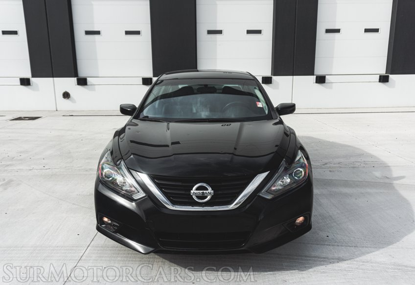 2017 Nissan Altima - Image 4