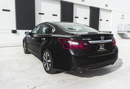 2017 Nissan Altima - Image 14