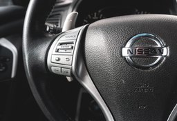 2017 Nissan Altima - Image 23