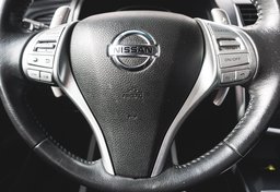 2017 Nissan Altima - Image 22