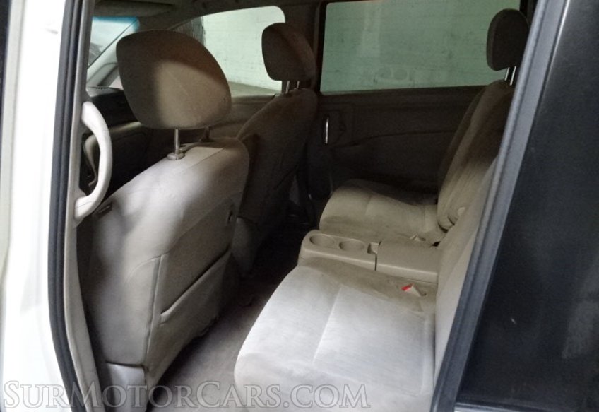 2015 Nissan Quest - Image 27
