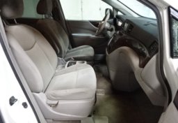 2015 Nissan Quest - Image 21