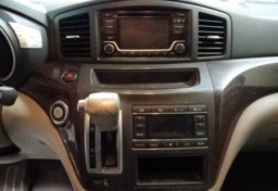 2015 Nissan Quest - Image 33