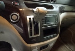 2015 Nissan Quest - Image 34