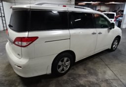 2015 Nissan Quest - Image 9