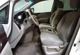 2015 Nissan Quest - Image 24