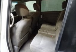 2015 Nissan Quest - Image 27