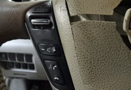 2015 Nissan Quest - Image 35