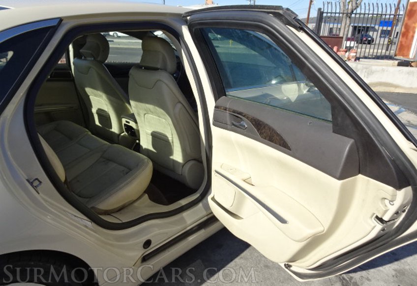 2015 Lincoln MKZ - Image 24