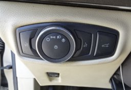 2015 Lincoln MKZ - Image 38