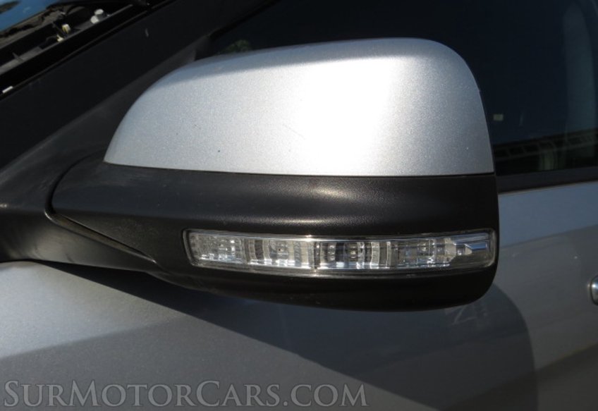 2019 Ford Explorer - Image 16