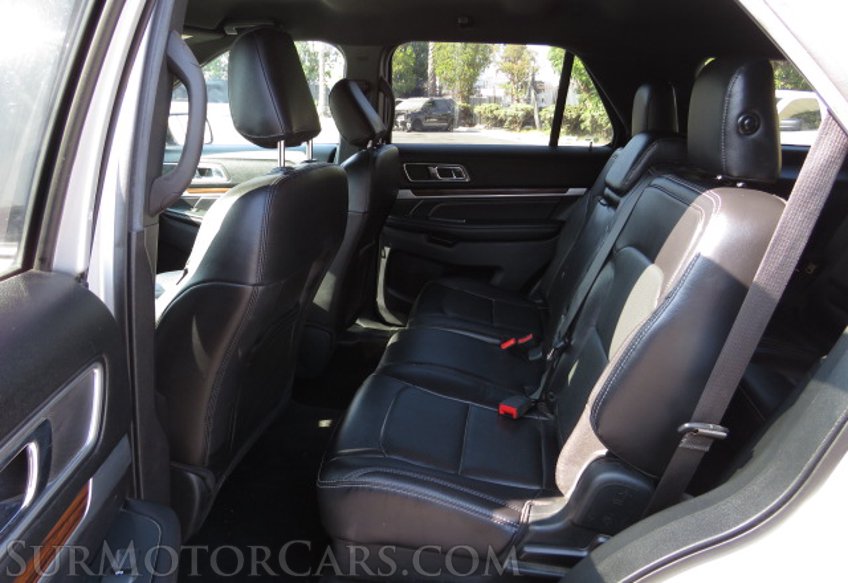 2019 Ford Explorer - Image 32