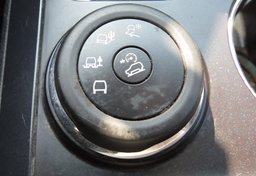 2019 Ford Explorer - Image 50