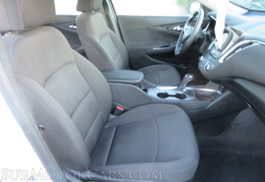 2020 Chevrolet Malibu - Image 26