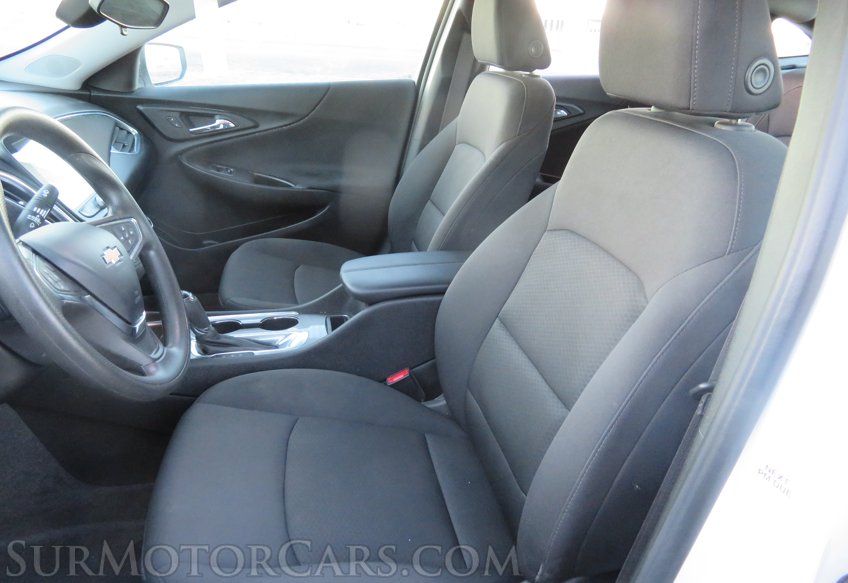 2020 Chevrolet Malibu - Image 25