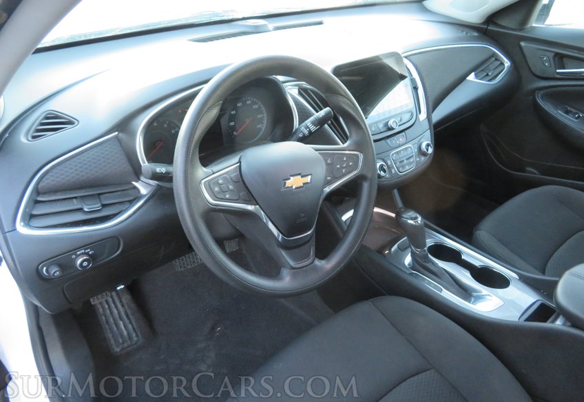 2020 Chevrolet Malibu - Image 22
