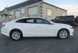 2020 Chevrolet Malibu - Image 10