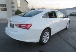 2020 Chevrolet Malibu - Image 5