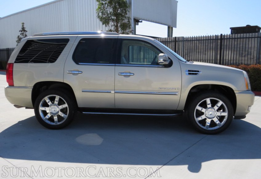 2007 Cadillac Escalade - Image 13