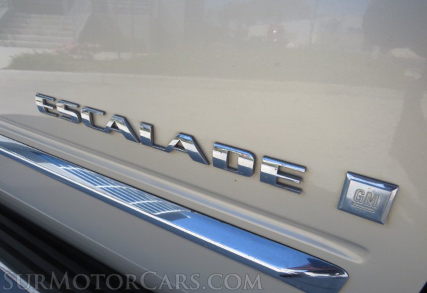 2007 Cadillac Escalade - Image 22