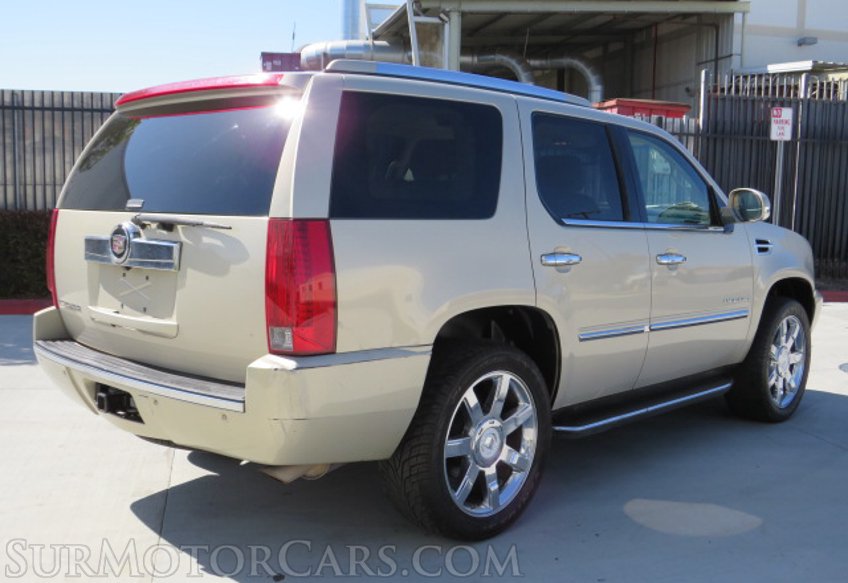 2007 Cadillac Escalade - Image 9