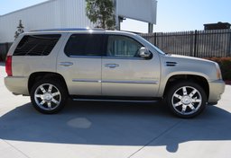 2007 Cadillac Escalade - Image 13