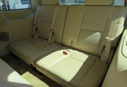2007 Cadillac Escalade - Image 35