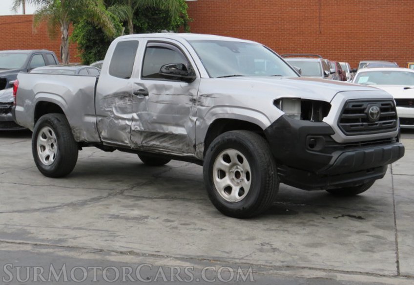 2018 Toyota Tacoma - Image 4