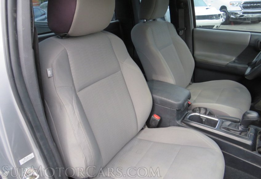 2018 Toyota Tacoma - Image 30