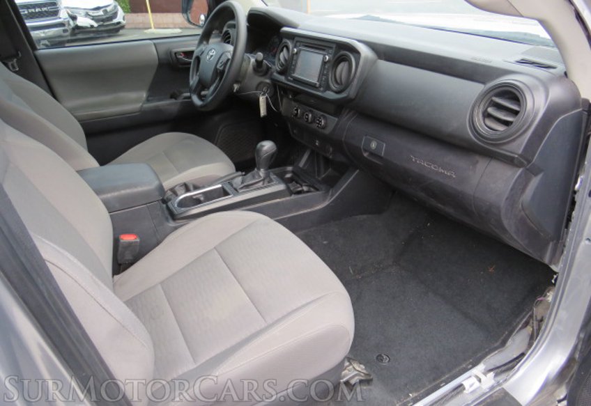 2018 Toyota Tacoma - Image 28