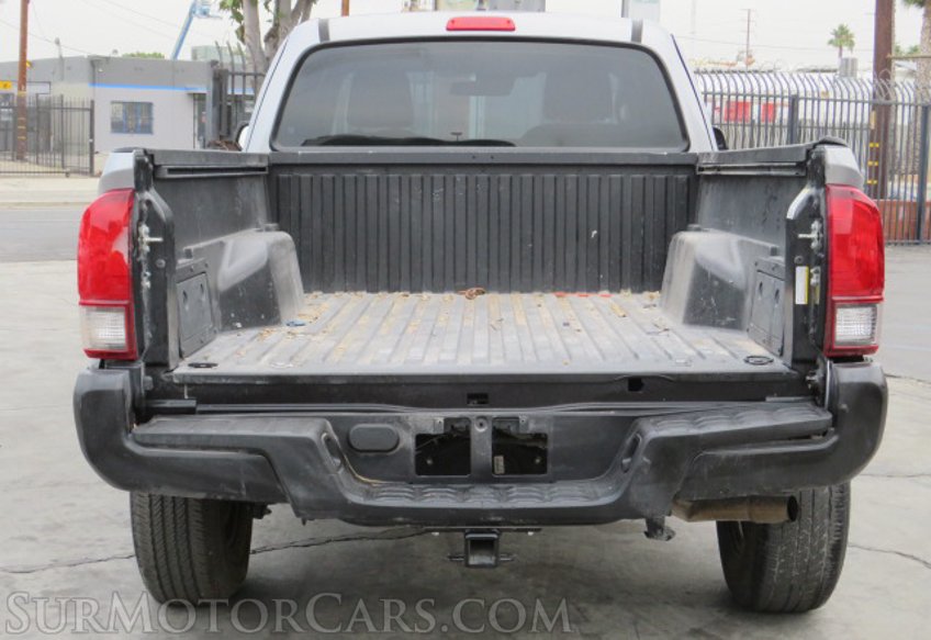 2018 Toyota Tacoma - Image 12